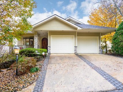 111 Distant View Drive sold townhome in The Views Of Asheville, Asheville, NC