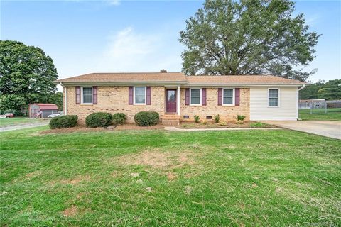 223 Brackenberry Circle