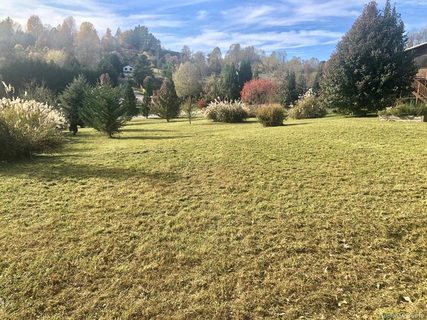 Lot 15 Crescent Street