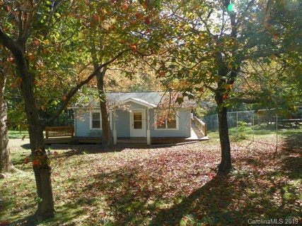 166 Fourth Avenue sold home in Pinehaven, Badin Lake, NC
