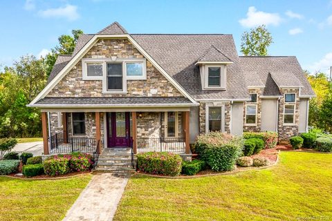 Previously sold for $560,000