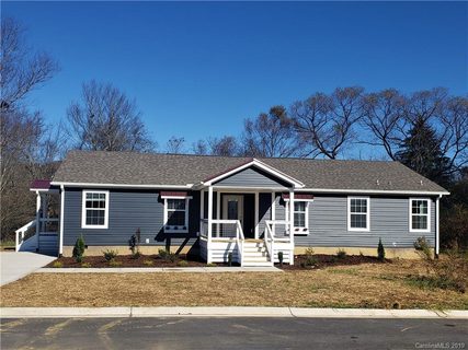 26 Jake Road sold home in Greenmoore, Clyde, NC