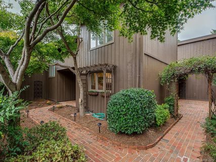 4907 Torrey Pines Court