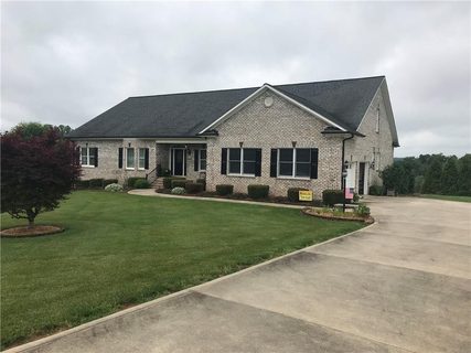 2673 Carriage Lane