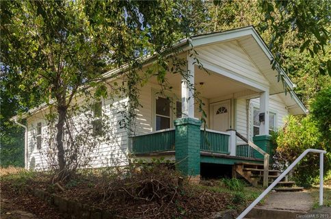 18 Robindale Avenue