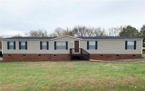 2293 Springdale Drive sold manufactured home in Springdale, Newton, NC