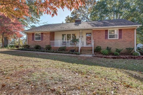 3309 Suburban Terrace