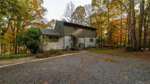 3077 Riverside Drive sold home in Watership Downs, Lexington, NC
