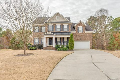 7920 Fawnwood Lane