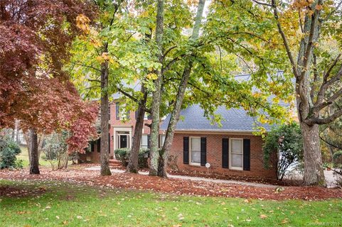 3933 Bellingham Lane