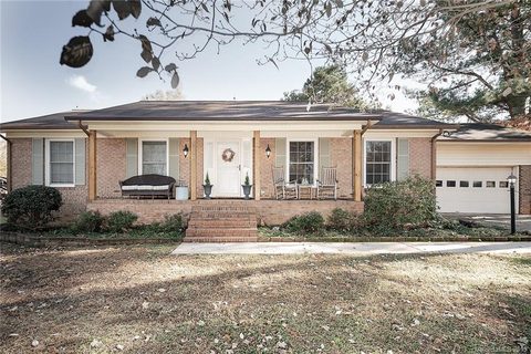 125 Lois Lane sold home in Knollwood Acres, Salisbury, NC