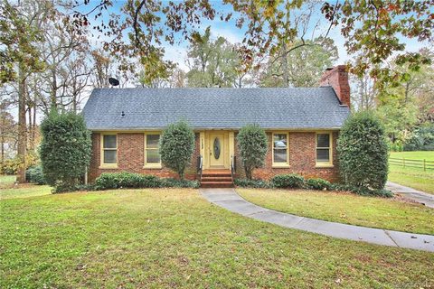1125 Mineral Springs Road