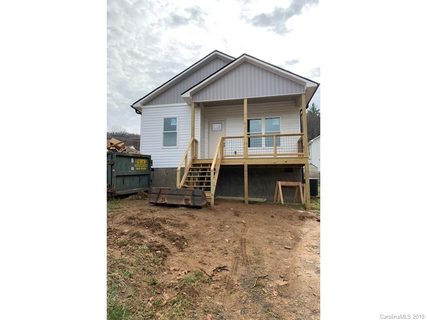2 Half Moon Drive sold home in Springside Meadows, Swannanoa, NC