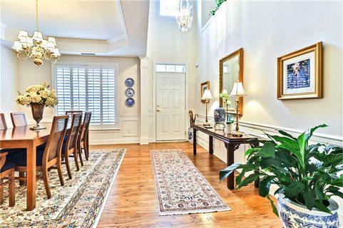 225 Robinlynn Road sold home in Avington, Matthews, NC
