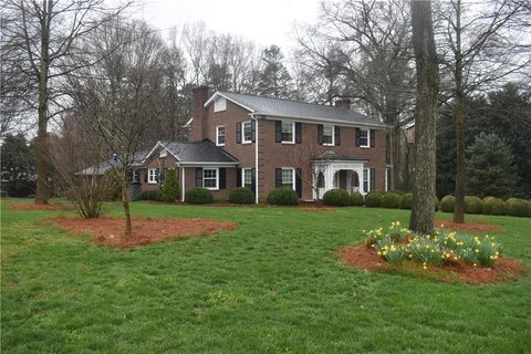 806 Woodhaven Drive sold home in Eastwood Park, Cherryville, NC
