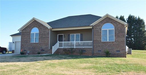 2213 Carriage Lane