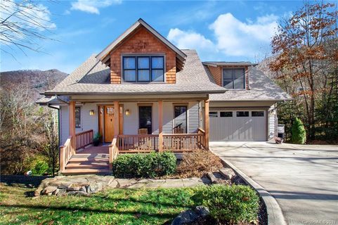 109 Village Pointe Lane