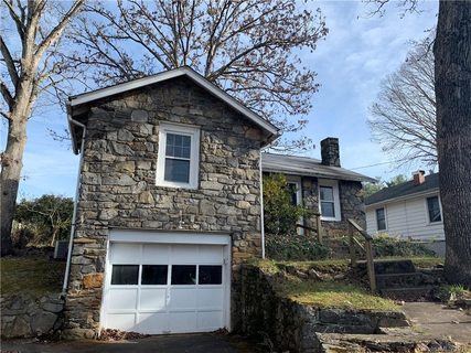 24 Oteen Park Place sold home in Oteen Park, Asheville, NC