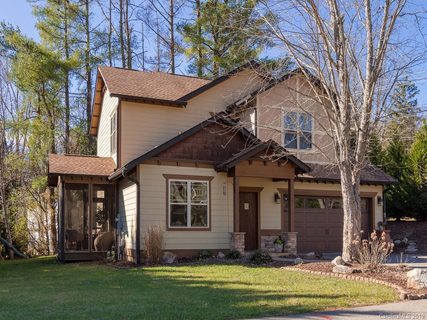 1 Oak Springs Drive sold home in Oak Springs, Arden, NC