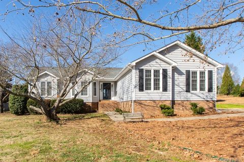 5111 Blackberry Lane
