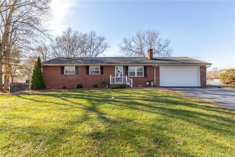 917 Sharon Drive sold home in Country Club, Kings Mountain, NC
