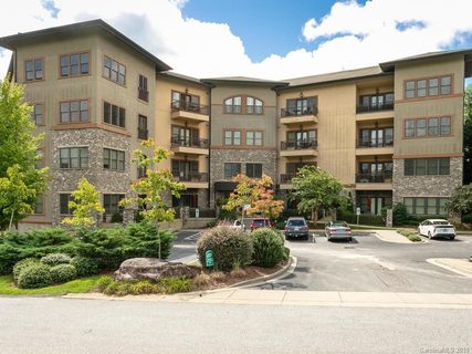 350 E Allen Street 401 sold condo in 350 East Allen Condominiums, Hendersonville, NC