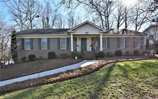 1624 Revlon Place