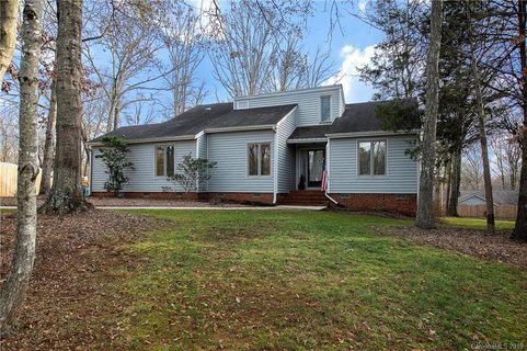 7311 Pickett Court sold home in Innisfree, Charlotte, NC