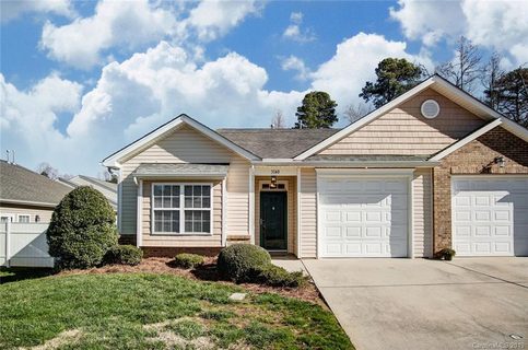 3140 Village Glen Lane sold condo in Village Glen, Charlotte, NC