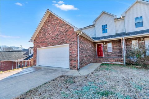 905 Linney Lane A sold townhome in Las Siete Villa, Shelby, NC