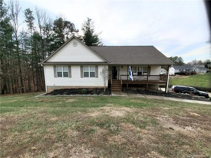 33 Chickwood Trail sold home in Chickwood Knoll, Weaverville, NC