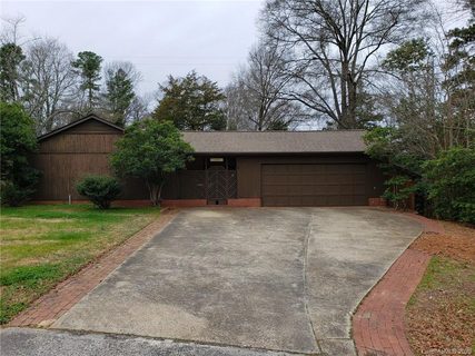 1201 Marydale Lane