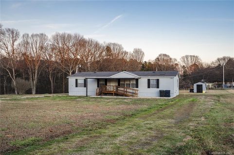 12032 Mcintosh Road sold manufactured home in Applewood, Huntersville, NC