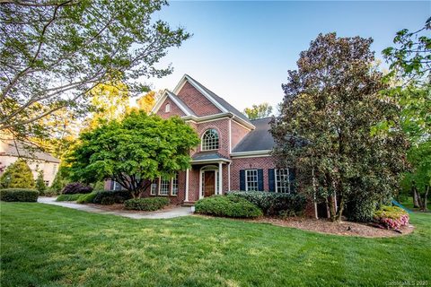 310 W Glenview Drive