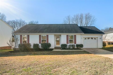 3643 Farm Lake Drive sold home in Parkview, Concord, NC