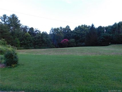 000 S Melissa Way sold lot in Rugby Meadows, Hendersonville, NC