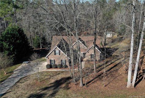 906 Silver Charm Lane sold home in Derby Downs, York, SC