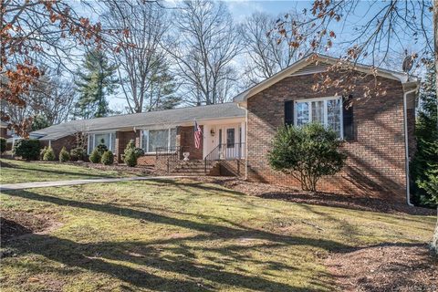 745 Ferndale Drive