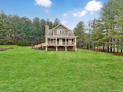 28 Terrace Lane sold home in Ridgeway, Weaverville, NC