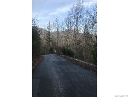 999 Oak Hollow Drive