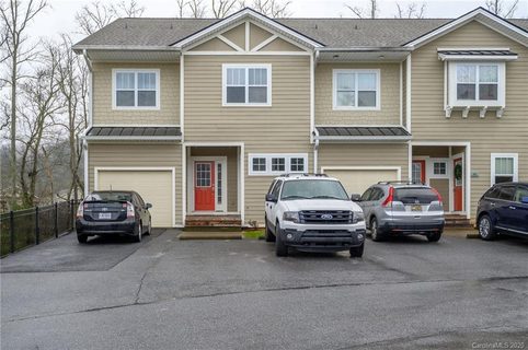 40 Foxden Drive 201