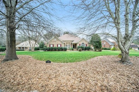1255 Greenside Drive