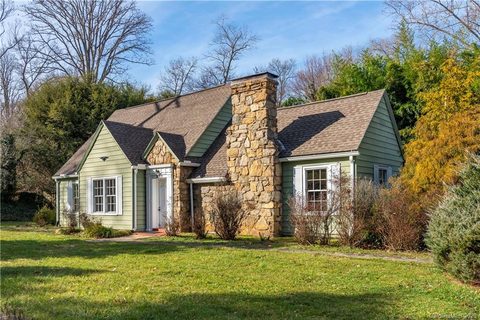 385 Lakeshore Drive sold home in Lake View Park, Asheville, NC