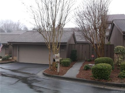5314 Sandtrap Lane