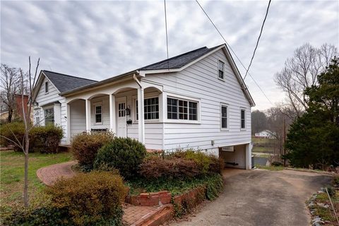 402 Beall Street sold home in Fairfield, Lenoir, NC