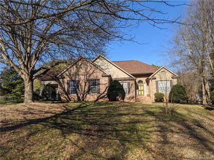 15325 Yarmouth Road