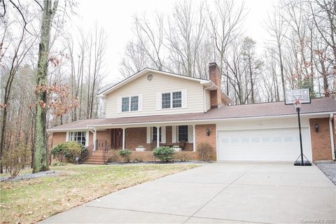 101 Sycamore Road 209