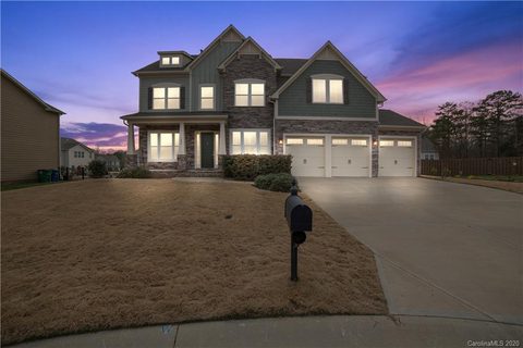 1005 Pine Bark Place 56