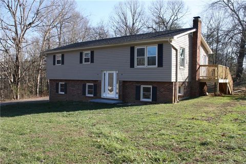 1073 W Poplar Street