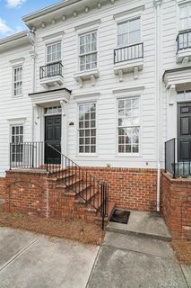 712 Old Meeting Way sold townhome in Davidson Gateway Townhomes, Davidson, NC
